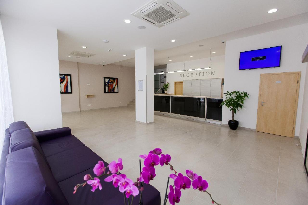 Paviljoni Slaven Hotel Selce Exterior photo